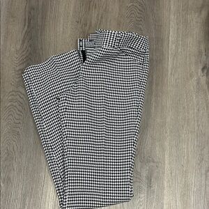 Express Black and White Houndstooth Editor Pants